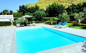 Villa Hibiscus