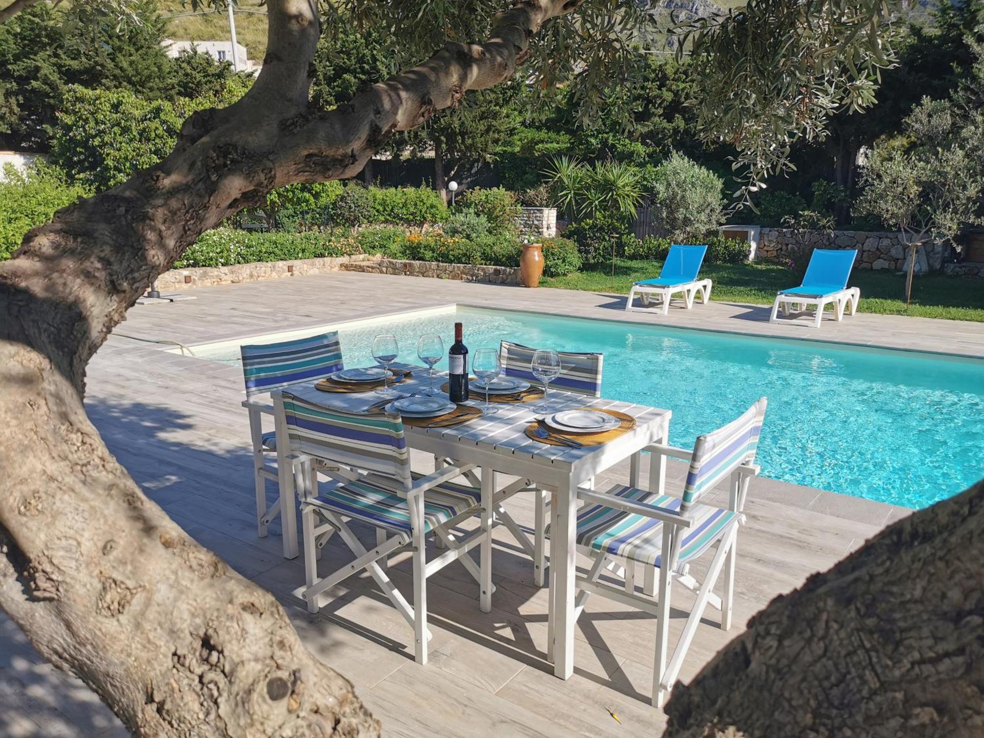 Villa Hibiscus Castellammare del Golfo Zewnętrze zdjęcie